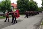 Marsch in die Kirche am Tag der Feuerwehr