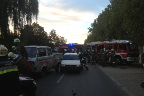 Übung auf der Hauptstraße in Tadten